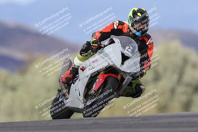 media/Nov-16-2025-Race Pace (Sun) [[8c5fa54630]]/Non Verified Riders (1st 20 Minutes)/7-Turn 9 Entry (210pm)/